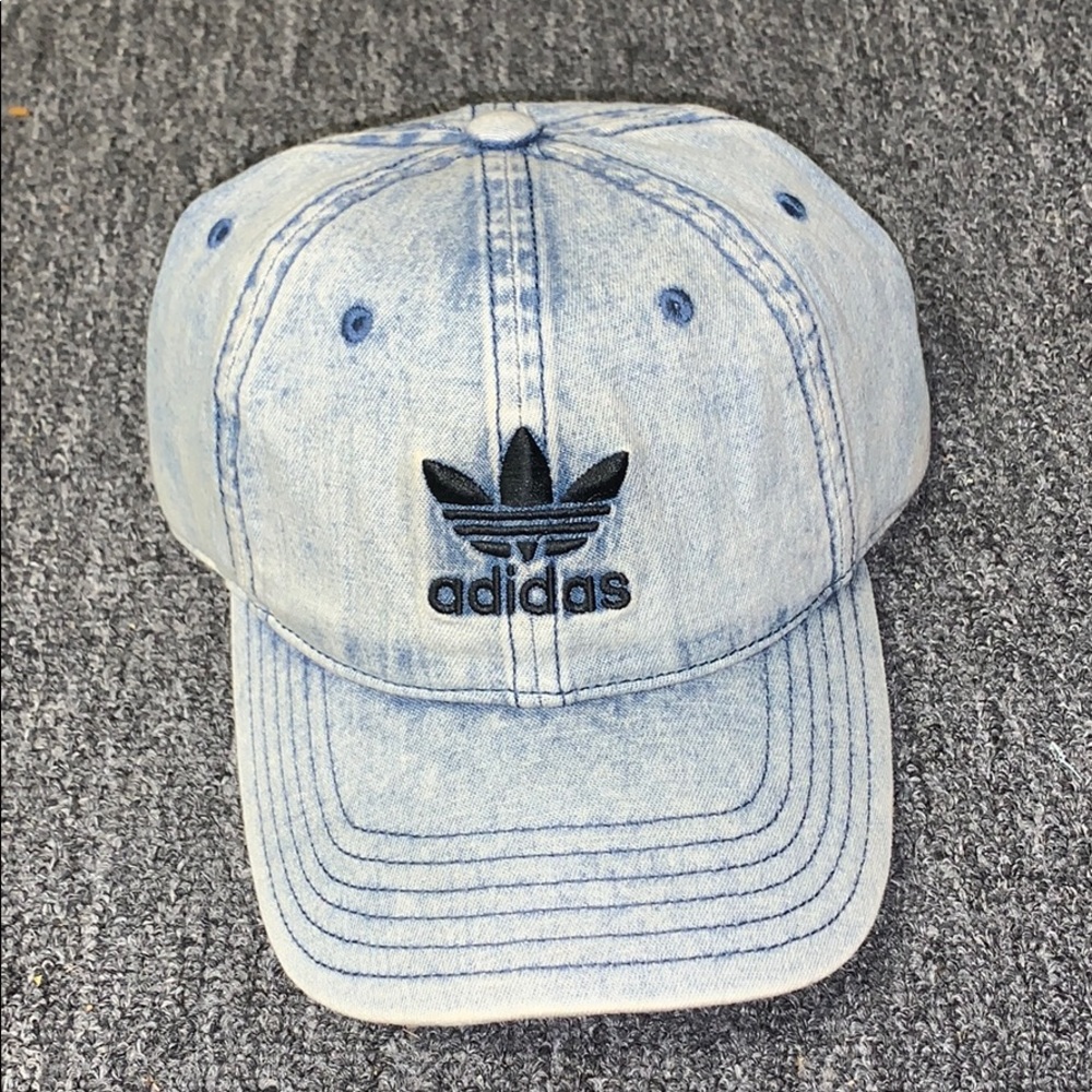Addis hat
